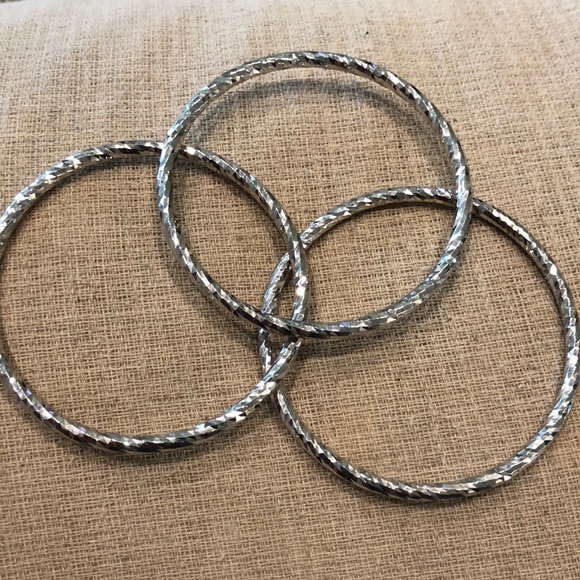 Silver bracelets - Picture 3 of 4